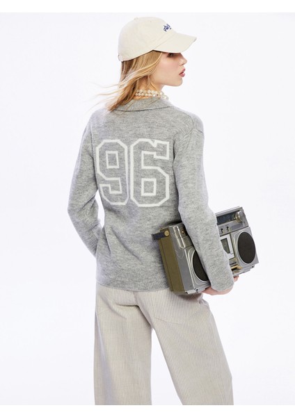 Yeni Sezon Polo Yaka Nakışlı Kadın Triko Kazak