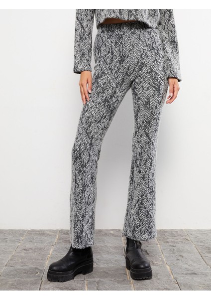 Yeni Sezon Standart Fit Desenli Kadın Pantolon modelleri