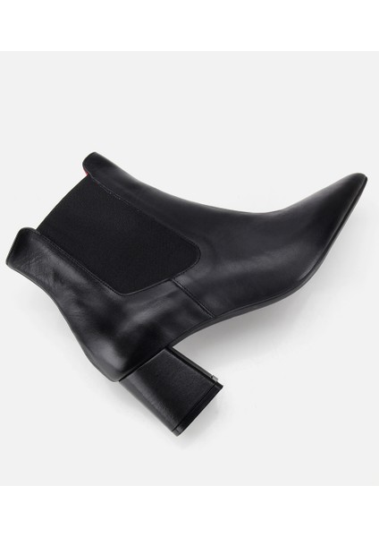 01BOH315510A100 KADIN Deri Siyah Yumuşak Dokulu Lastik Detaylı Topuklu Bot