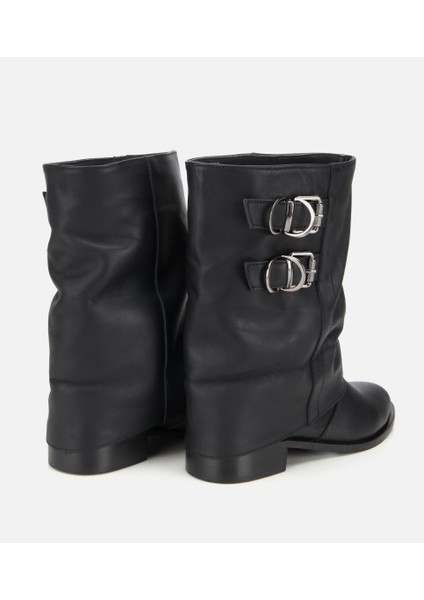 01BOH315750A100 KADIN Deri Siyah Tokalı Kırışık Görünümlü Kovboy/western Düz Bot fırsatları