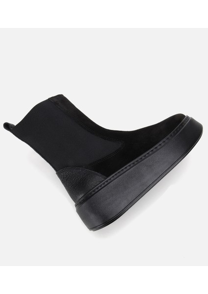 01BOH317830A100 KADIN Süet Deri Siyah Lastik Detaylı Kalın Tabanlı Düz Bot