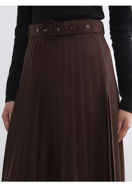 Yeni Sezon Beli Fermuarlı Süet Görünümlü Pileli Etek modelleri