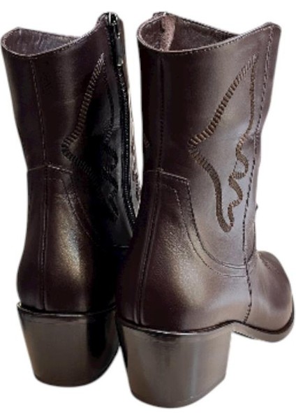 Kahve Hakiki Deri Işleme Detaylı Western Bot modelleri