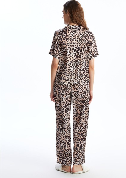 Yeni Sezon Gömlek Yaka Leopar Desenli Saten Kadın Pijama Takımı fırsatları