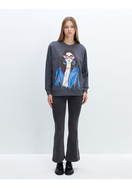 Yeni Sezon Bisiklet Yaka Baskılı Oversize Kadın Sweatshirt fiyatları