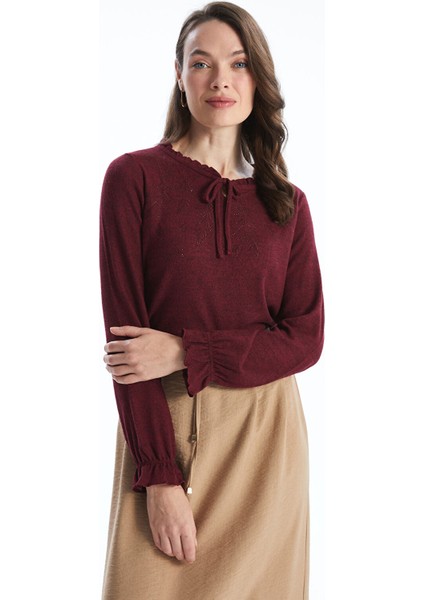 Yeni Sezon Bağlamalı Yaka Nakışlı Kadın Bluz