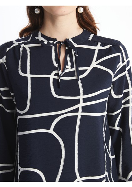 Yeni Sezon Bağlamalı Yaka Desenli Kadın Bluz fırsatları