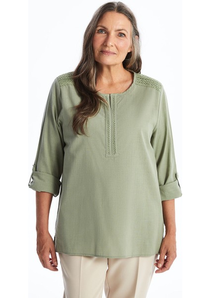 Yeni Sezon Kaçık Yaka Dantel Detaylı Uzun Kollu Kadın Bluz