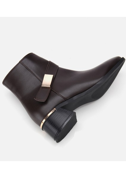 01BOH314860A480 KADIN Kahverengi Metal Detaylı Bilekte Düz Bot