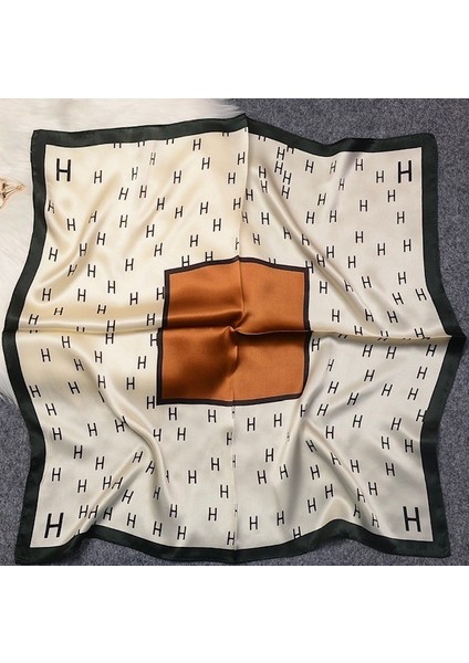 H Harf Desenli Fular 70 x 70 fırsatları