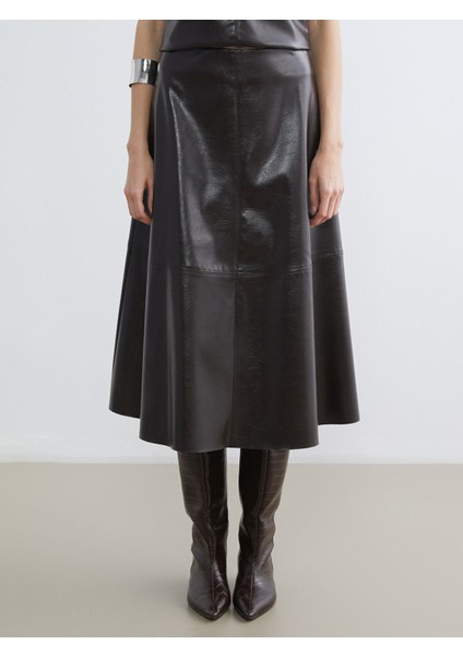 Yeni Sezon Beli Fermuarlı A Kesim Deri Görünümlü Etek fiyatları