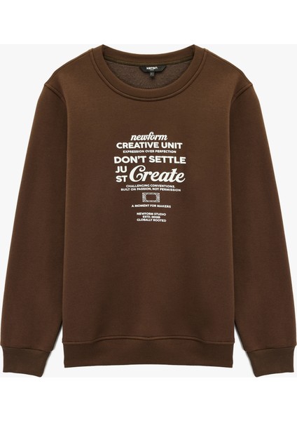 Regular Fit Uzun Kollu Şardonlu Bisiklet Yaka Baskılı Sweatshirt