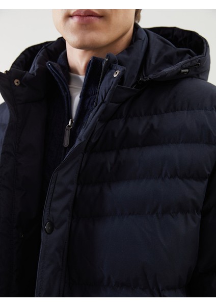 Yeni Sezon Standart Kalıp Kapüşonlu Erkek Şişme Mont modelleri