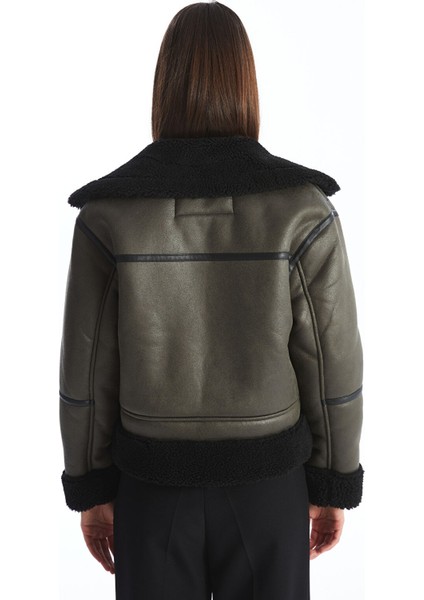 Yeni Sezon Gömlek Yaka Düz Süet Görünümlü Kadın Mont indirimleri