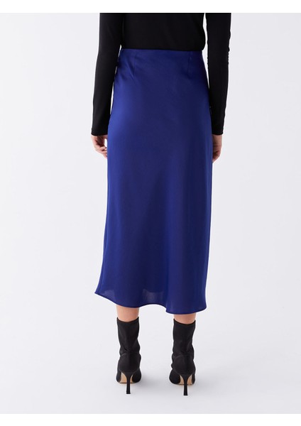 Yeni Sezon Standart Fit Düz Saten Kadın Etek indirimleri