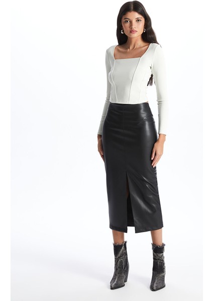 Yeni Sezon Dar Fit Düz Deri Görünümlü Kadın Etek