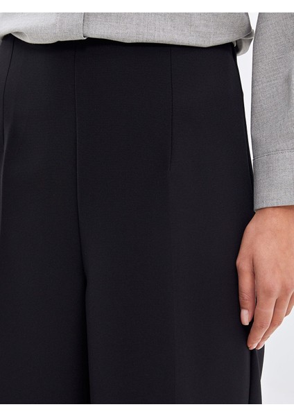 Yeni Sezon Standart Fit Geniş Paça Kadın Pantolon modelleri