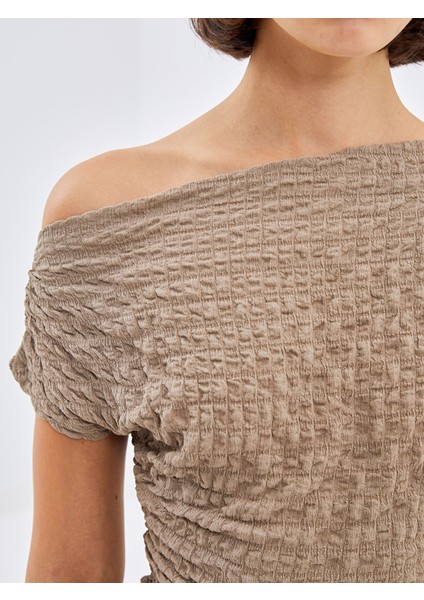 Yeni Sezon Kayık Yaka Dokulu Kadın Bluz modelleri