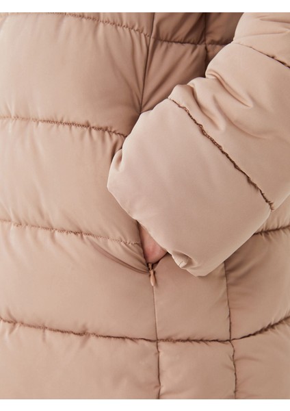 Yeni Sezon Kapüşonlu Düz Oversize Kadın Şişme Mont fırsatları