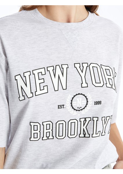 Yeni Sezon Bisiklet Yaka Baskılı Oversize Kadın Tişört modelleri