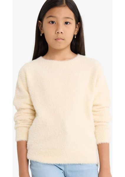 Kız Çocuk Regular Fit Bisiklet Yaka Triko Kazak Y2640A625WN modelleri