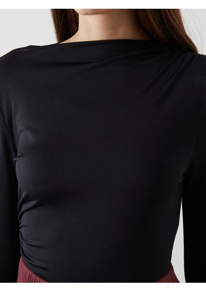 Yeni Sezon Dik Yaka Kadın Body indirimleri