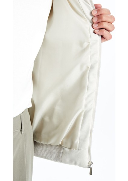 Yeni Sezon Standart Kalıp Dik Yaka Erkek Mont fırsatları