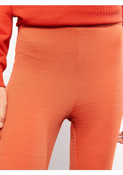 Yeni Sezon Ispanyol Paça Kendinden Desenli Kadın Pantolon modelleri