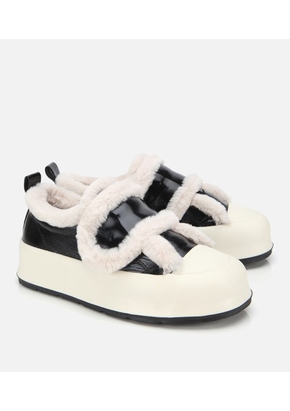 01AYH316970A100 KADIN Rugan Deri Siyah Içi Kürklü Kalın Bantlı Spor Ayakkabı fiyatları