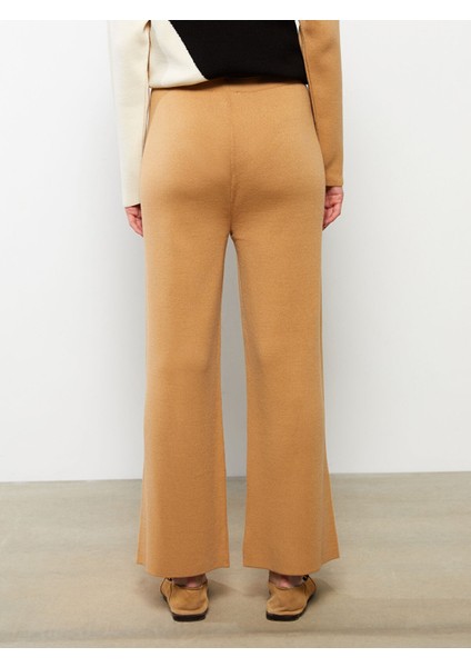 Yeni Sezon Kadın Standart Fit Düz Triko Pantolon indirimleri