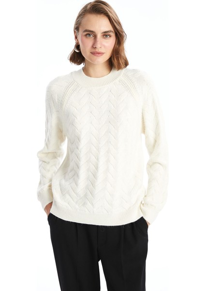 Yeni Sezon Bisiklet Yaka Kendinden Desenli Kadın Triko Kazak