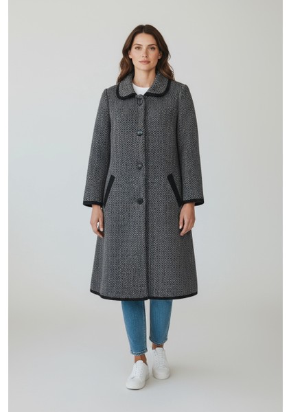 Kadın Önü Düğmeli Cepli Kalın Triko Hırka