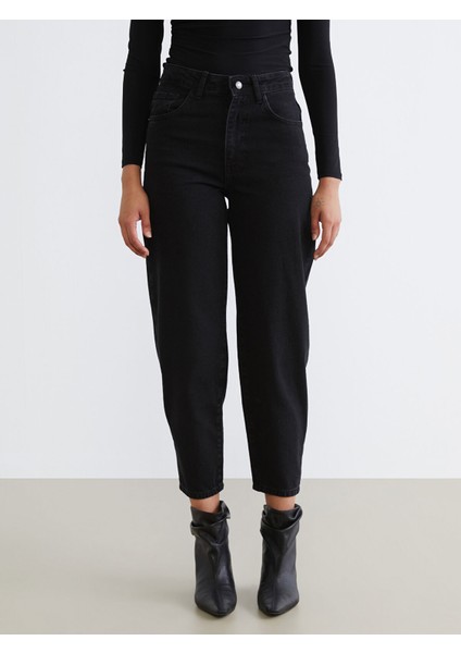 Yeni Sezon Barrel Fit Kadın Jean Pantolon fiyatları