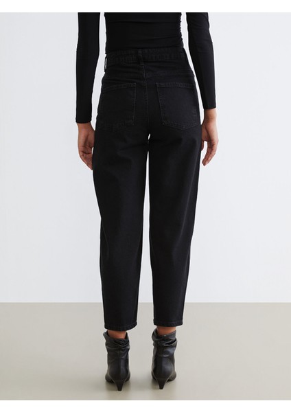 Yeni Sezon Barrel Fit Kadın Jean Pantolon fırsatları