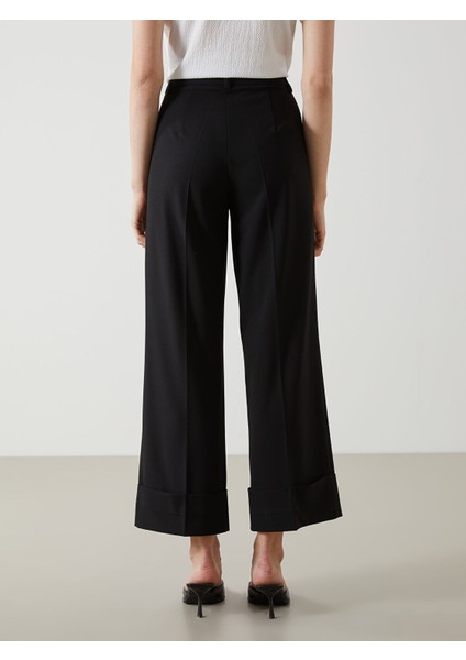 Yeni Sezon Loose Fit Kadın Pantolon fırsatları