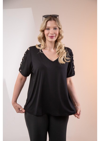 Kadın Büyük Beden Kol Detaylı Bluz Siyah fiyatları