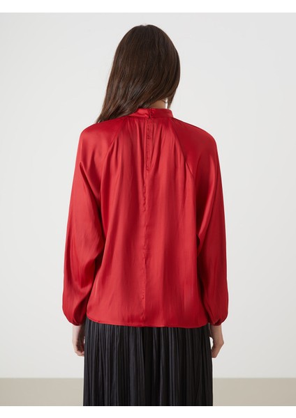 Yeni Sezon Dik Yaka Oversize Saten Kadın Bluz fırsatları