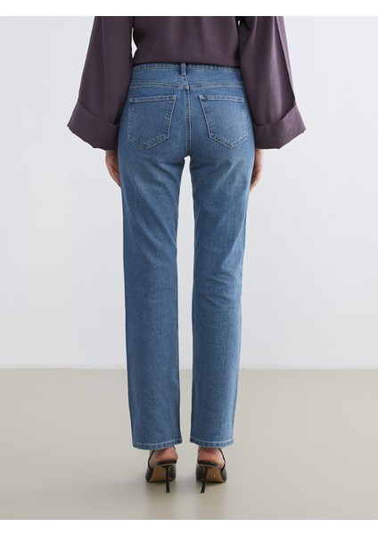 Yeni Sezon Straight Fit Kadın Jean Pantolon fırsatları