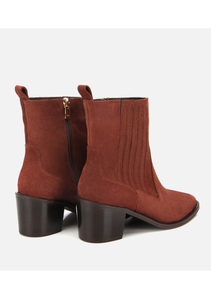 01BOH313130A440 KADIN Süet Deri Taba Sivri Burunlu Lastik Detaylı Topuklu Bot fırsatları