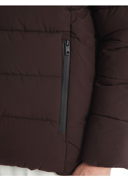 Yeni Sezon Standart Kalıp Kapüşonlu Erkek Şişme Mont modelleri