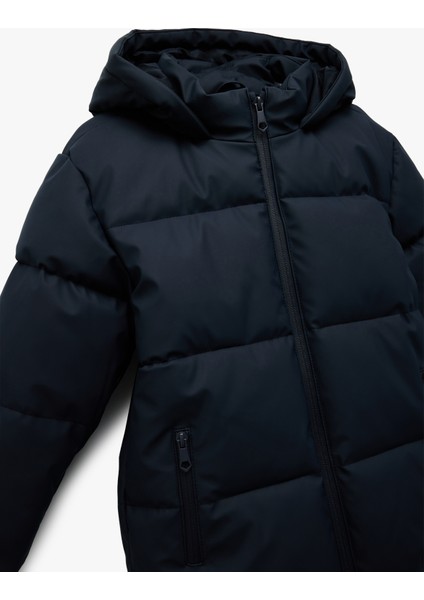 Fermuarlı Kapüşonlu Cep Detaylı Şişme Mont modelleri