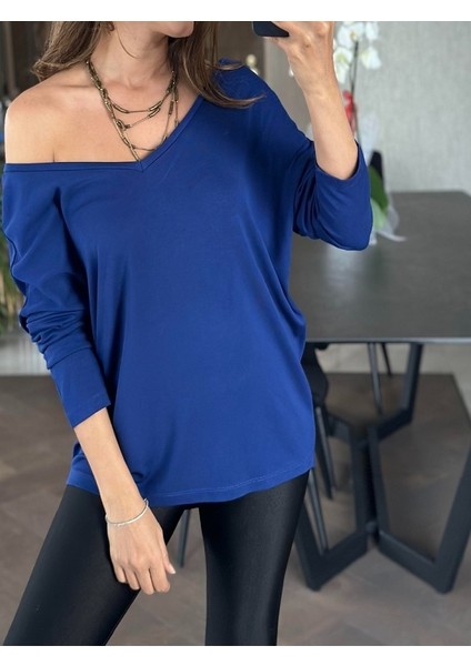 Arkası ve Önü V Yaka Salaş Bluz fırsatları