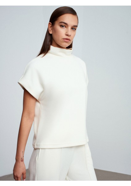 32148 Dik Yaka Örme Top-Ekru modelleri