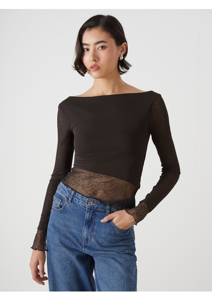 Yeni Sezon Kayık Yaka Dantel Detaylı Kadın Bluz fiyatları