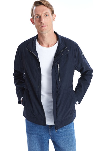 Yeni Sezon Standart Kalıp Dik Yaka Erkek Mont fiyatları