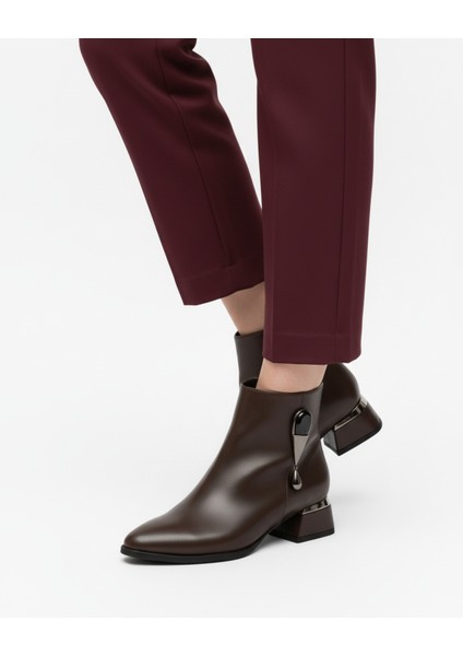 Kısa Topuklu Fermuarlı Metalli Taş Detaylı Kadın Acı Kahve Bot Bootie modelleri
