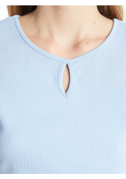 Yeni Sezon Bisiklet Yaka Dokulu Crop Kadın Tişört modelleri