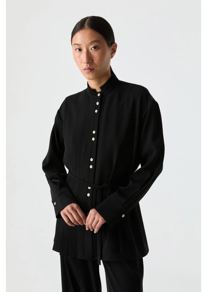 Pilise Detaylı Dökümlü Gömlek