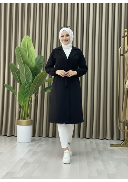 Bondit Kumaş Cepli Kuşaklı Kadın Trençkot