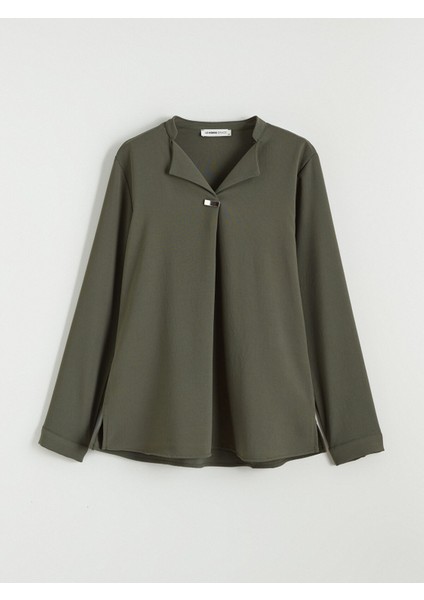 Yeni Sezon Kaçık Yaka Bluz indirimleri